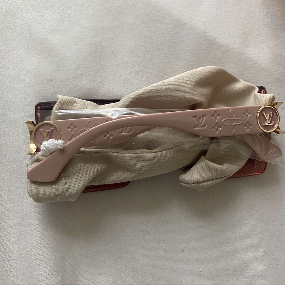 Taking offers 230+ - Picture 4 of 6